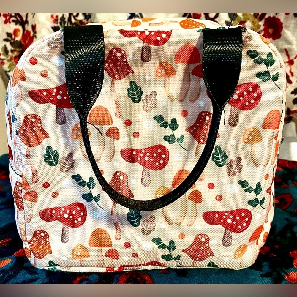 Insulated Lunch Picnic Bag Mushroom Print Red Beige Orange Lunchbox Cooler Tote - Picture 8 of 14